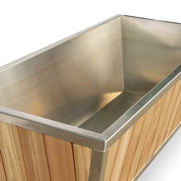 Stainless steel interior liner for a cold plunge tub