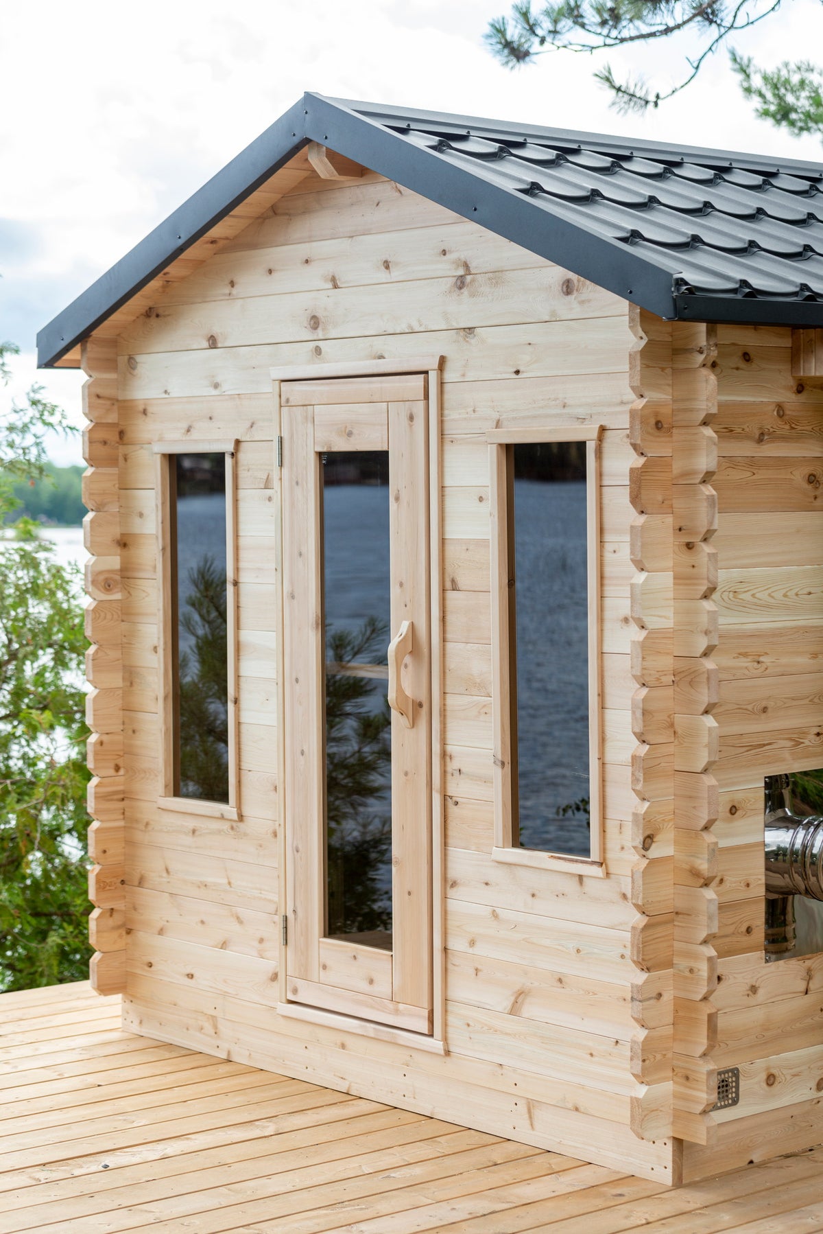 CT Georgian cabin sauna front elevation showing the door and twin windows